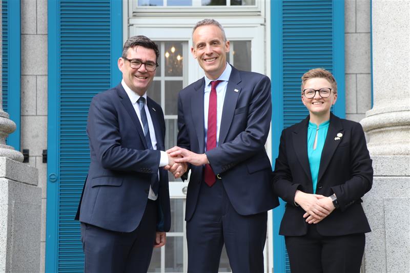 MayorofGM's tweet image. Japanese manufacturer Astemo @astemoglobal has announced a £100 million investment in its Bolton factory, creating 220 new jobs.
The investment follows the recent trade mission to Japan, where the Greater Manchester delegation met Astemo.
Read more 👇
orlo.uk/2TNEl