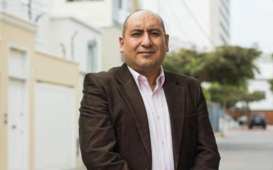 Perú21 (@peru21noticias) on Twitter photo #OPINIÓN
✍️Richard Arce (<a href="/RichardArcePeru/">Richard Arce</a>): Guerra avisada no mata gente
"Los dirigentes de los mineros informales han manifestado que van a radicalizar sus medidas de protesta y que están convocando a nivel nacional a una movilización mayor, que tendrá como foco las Fiestas #OPINIÓN
✍️Richard Arce (<a href="/RichardArcePeru/">Richard Arce</a>): Guerra avisada no mata gente
"Los dirigentes de los mineros informales han manifestado que van a radicalizar sus medidas de protesta y que están convocando a nivel nacional a una movilización mayor, que tendrá como foco las Fiestas