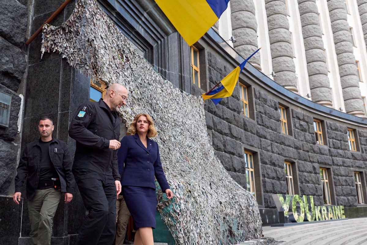 EvikaSilina's tweet image. Ukraina ir neatņemama Eiropas daļa, un tās nākotne ir 🇪🇺.
🇱🇻 un 🇺🇦 vieno kopējas vērtības un cilvēciskas saiknes. Mēs attīstām ekonomisko sadarbību un stiprinām militāro industriju. Tas ir skaidrs signāls agresoram, ka mūs nevar salauzt.
Man bija svarīgi pateikties Ukrainas…