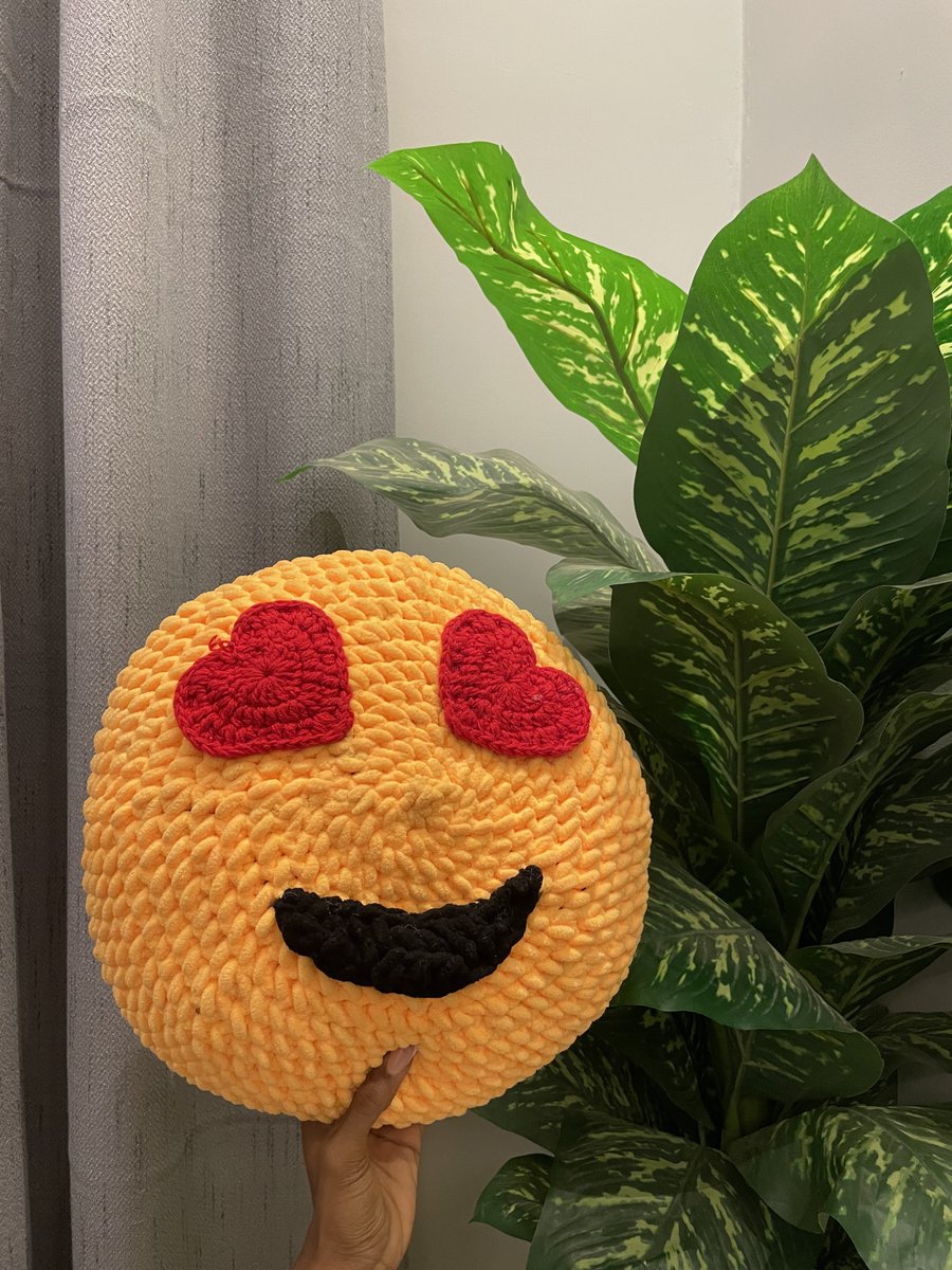 Ruggings_'s tweet image. Pure joy, crocheted!