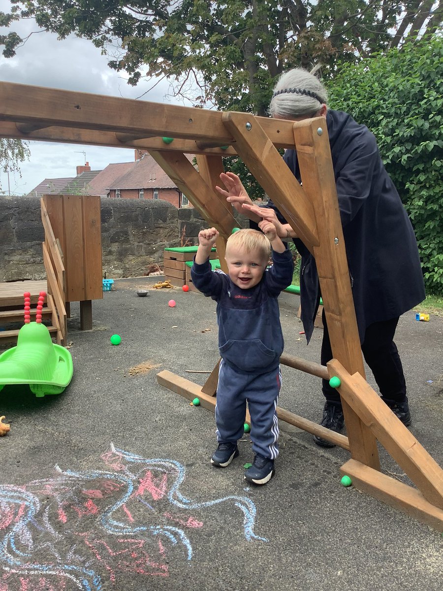 Mrs Crellin Falla (@mrs_crellin) on Twitter photo Helping our children to develop their large movement skills using the monkey bars. #2YearOlds #Nursery <a href="/FallaParkSchool/">Falla Park Community Primary School</a> Helping our children to develop their large movement skills using the monkey bars. #2YearOlds #Nursery <a href="/FallaParkSchool/">Falla Park Community Primary School</a>
