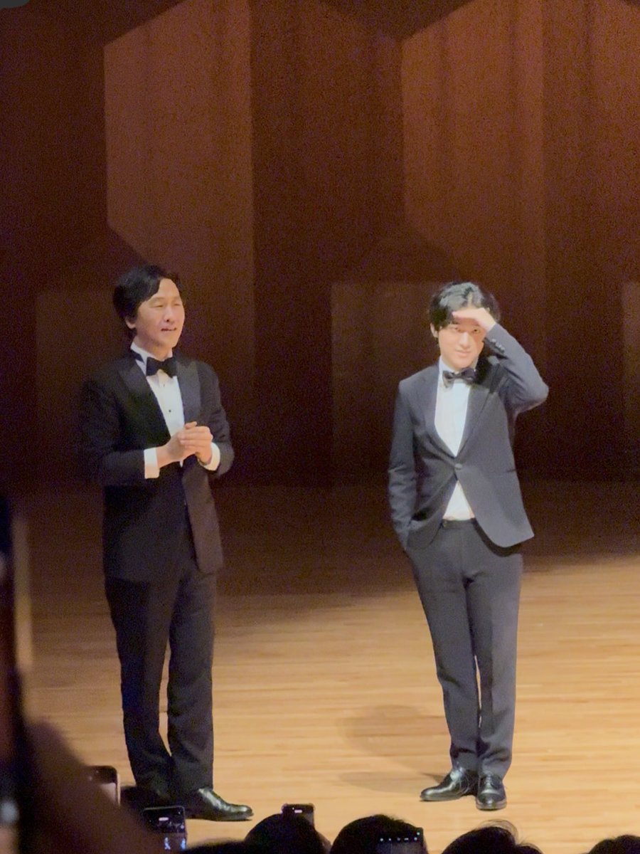 dokidokiddun's tweet image. 이하느리 찾는 손쌤과 윤찬 근데 선배미를 곁들인