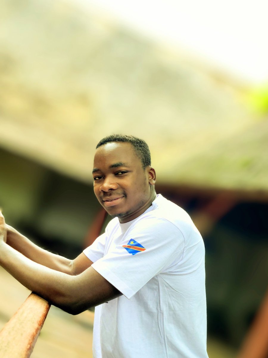 SethTsongo7226's tweet image. L'horizon est noir 
Restons courage est déterminé