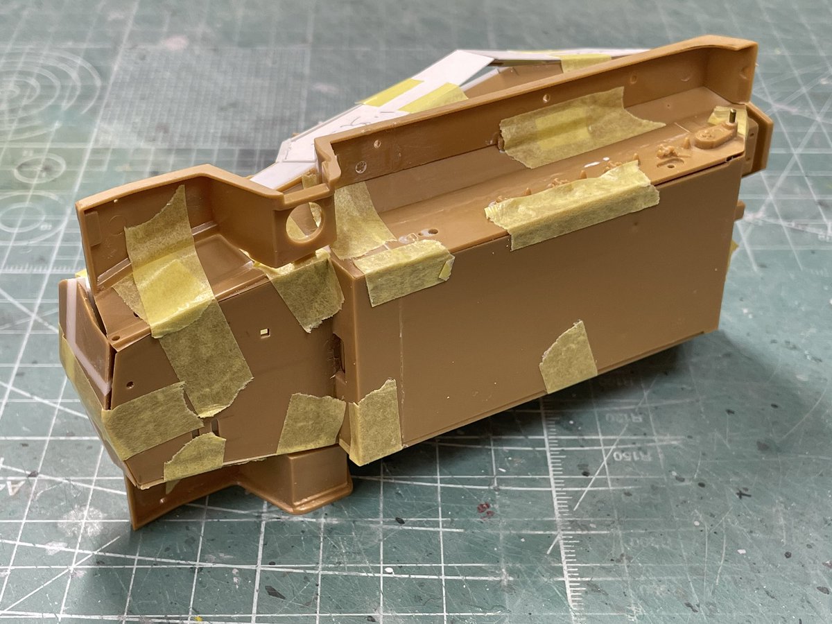 wizard03_765's tweet image. 1/32 Sd.Kfz.250/3 グライフ
モリナガ・ヨウver.
地道に作業しています。
切ったり貼ったり…
なかなか思うようにならないなぁ…(^^)