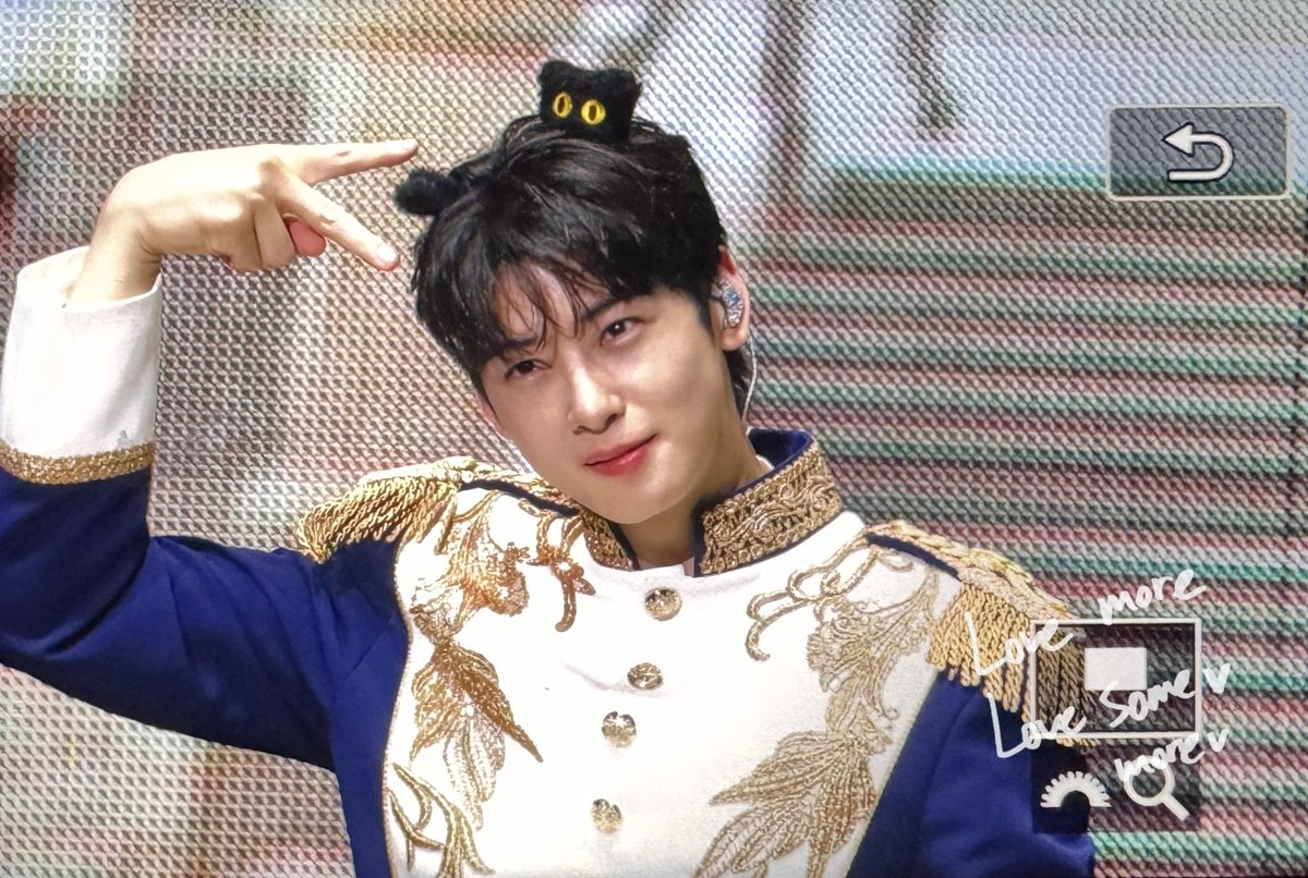 LOVESOME_0330's tweet photo. 250715 네코쨩,,ฅ^•ﻌ•^ฅ🖤 @CHAEUNWOO_offcl #아스트로 #ASTRO #차은우 #CHAEUNWOO #ウヌ https://t.co/w4LNu8enk9