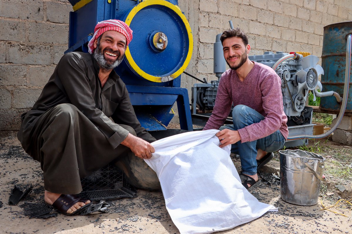 UndpSyria's tweet image. 🙏to #PartnersAtCore 🇩🇰#Denmark, @UNDP expanded economic opportunities & essential services in #Syria
✅9.8M ppl accessed vital services
✅1,459 MSMEs supported
✅98K jobs created
✅1.2M tons of waste removed
✅1.2M ppl accessed renewable energy source
📖 go.undp.org/UyE