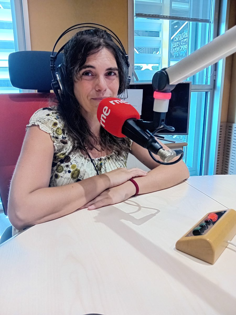 agolpedebit's tweet image. 🚨El aumento de la salinidad acelera el deshielo del Antártico
La salinidad del océano por debajo del paralelo 50 ha aumentado drásticamente en los últimos años.
Nos acerca a ello Estrella Olmedo, investigadora del @ICMCSIC
Aquí
rtve.es/play/audios/a-…