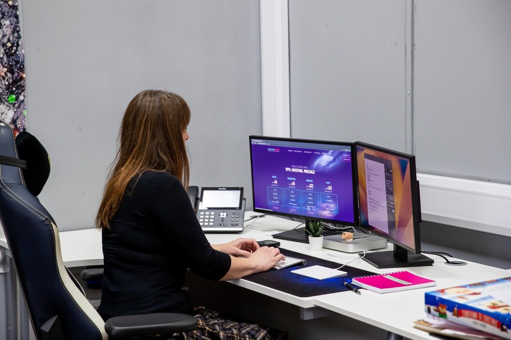 BlackNovaDesign's tweet image. Are you tired of struggling with your current hosting provider? Let us show you why our web hosting stands above the rest! Get in touch today!

l8r.it/NYLE

#webdesignhosting #webdesign #webdesigner #webservices #hostingprovider #ukhosting #websiteoptimiser