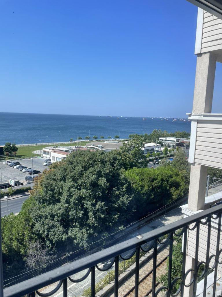 Vazi 🕯️ tweet media