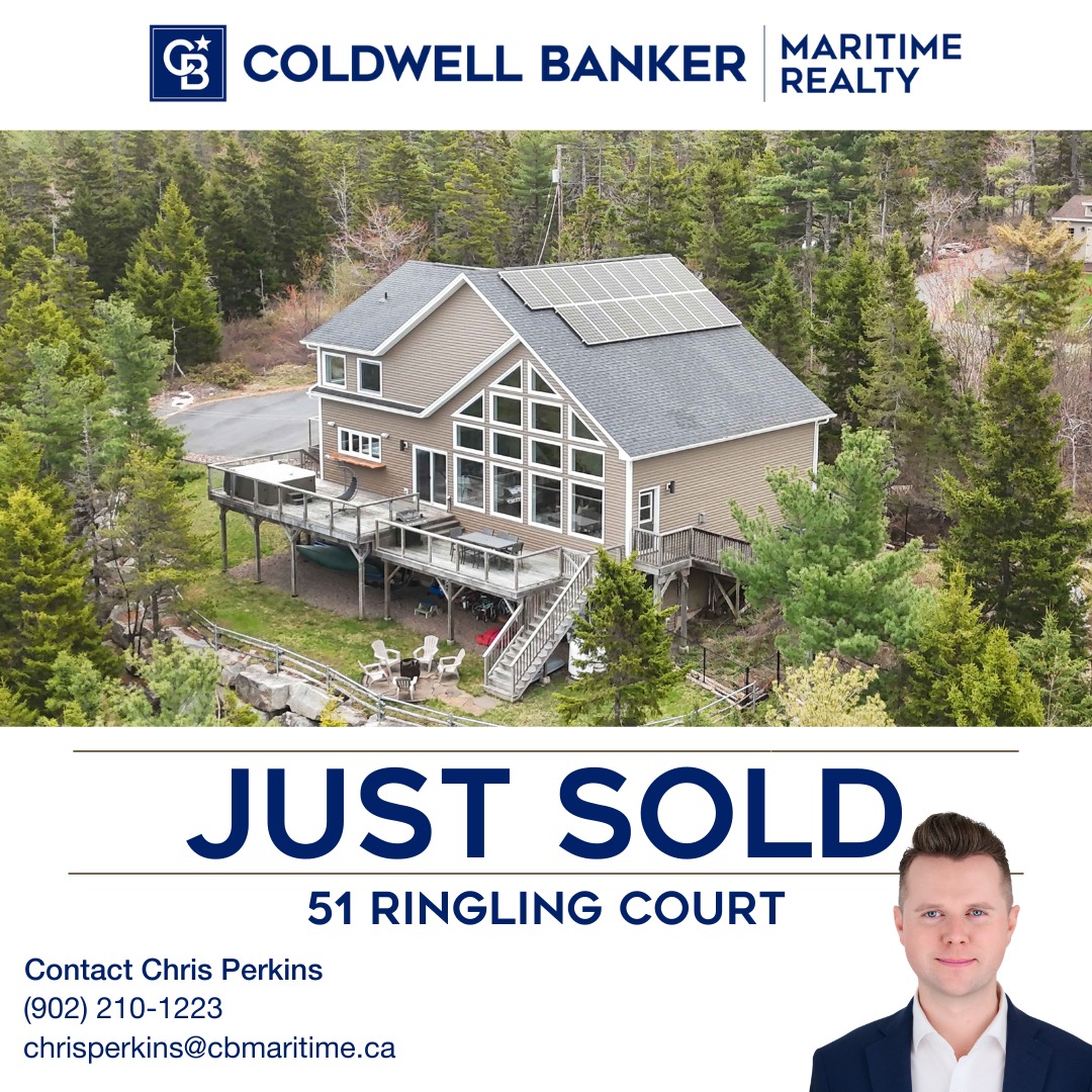 Just Sold! Congratulations to the new homeowners of 51 Ringling Court. A fresh chapter begins in this lovely space.