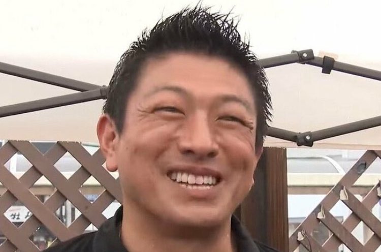 doyoyo_3355's tweet image. いつもより来客が多く来て、初めて押し入れ
から出てこれた時の座布団