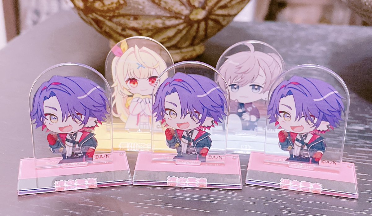 everstedn816's tweet image. 5分の3雲雀だったのおもろい