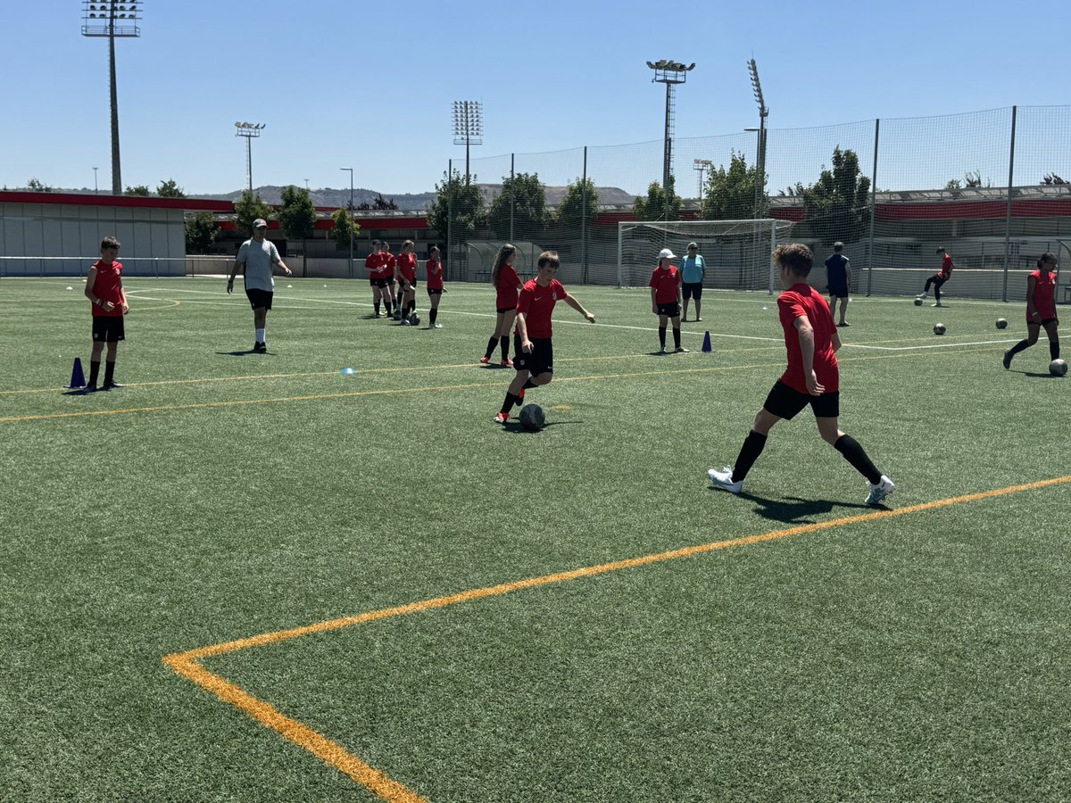 Wye School PE department (@pe_wye) on Twitter photo Some training pics from our first session at <a href="/Atleti/">Atlético de Madrid</a> #footballtour <a href="/WyeSchoolKent/">Wye School</a> <a href="/UnitedSport1/">United Sport</a> <a href="/kentschools_fa/">Kent Schools FA</a> Some training pics from our first session at <a href="/Atleti/">Atlético de Madrid</a> #footballtour <a href="/WyeSchoolKent/">Wye School</a> <a href="/UnitedSport1/">United Sport</a> <a href="/kentschools_fa/">Kent Schools FA</a>