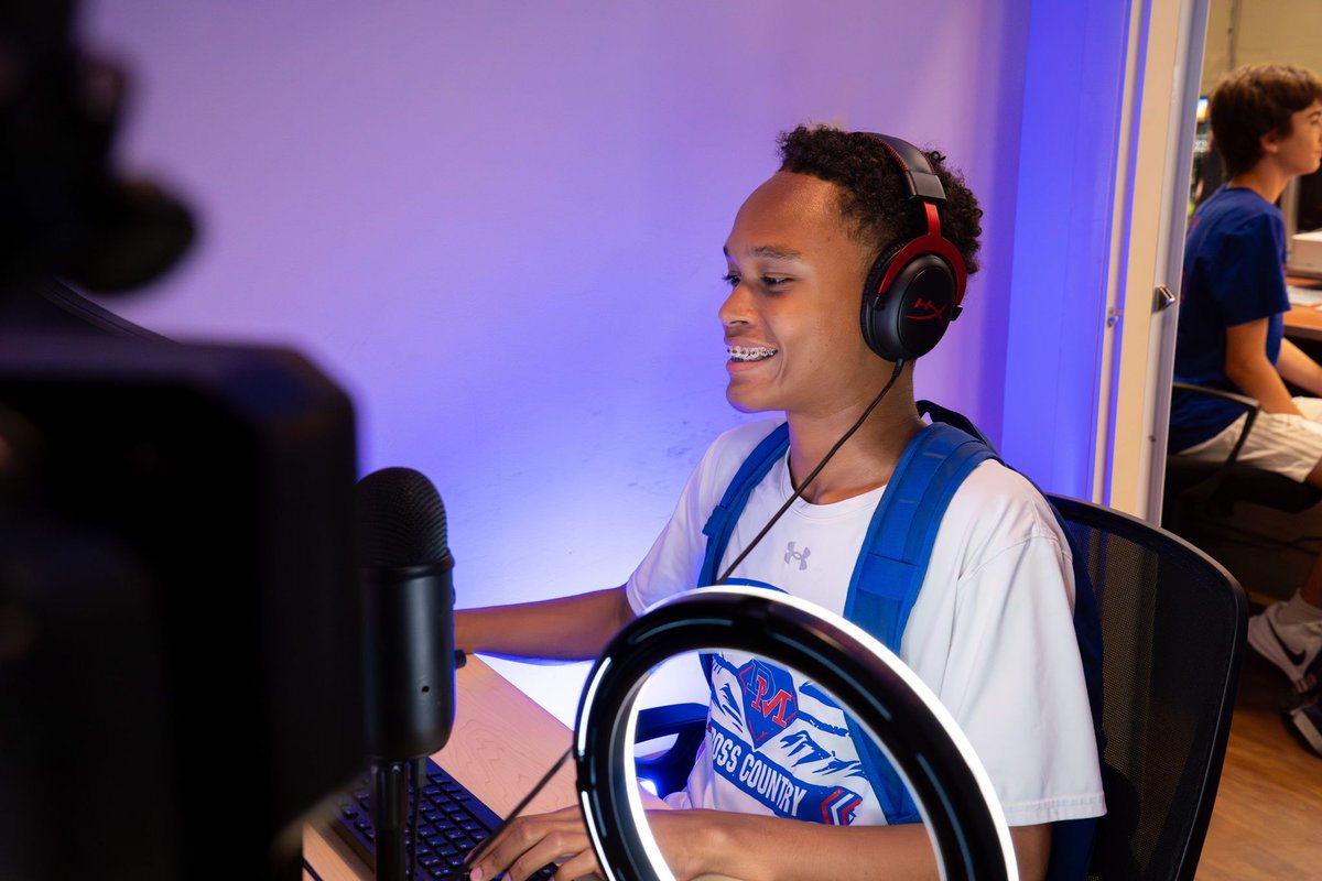 merrillcollege's tweet image. .@PovichCenter sports summer camp completed ✅
The students had so much fun discovering all things sports journalism! Already can't wait for next summer! 😀 ☀️ #fearlessjournalism