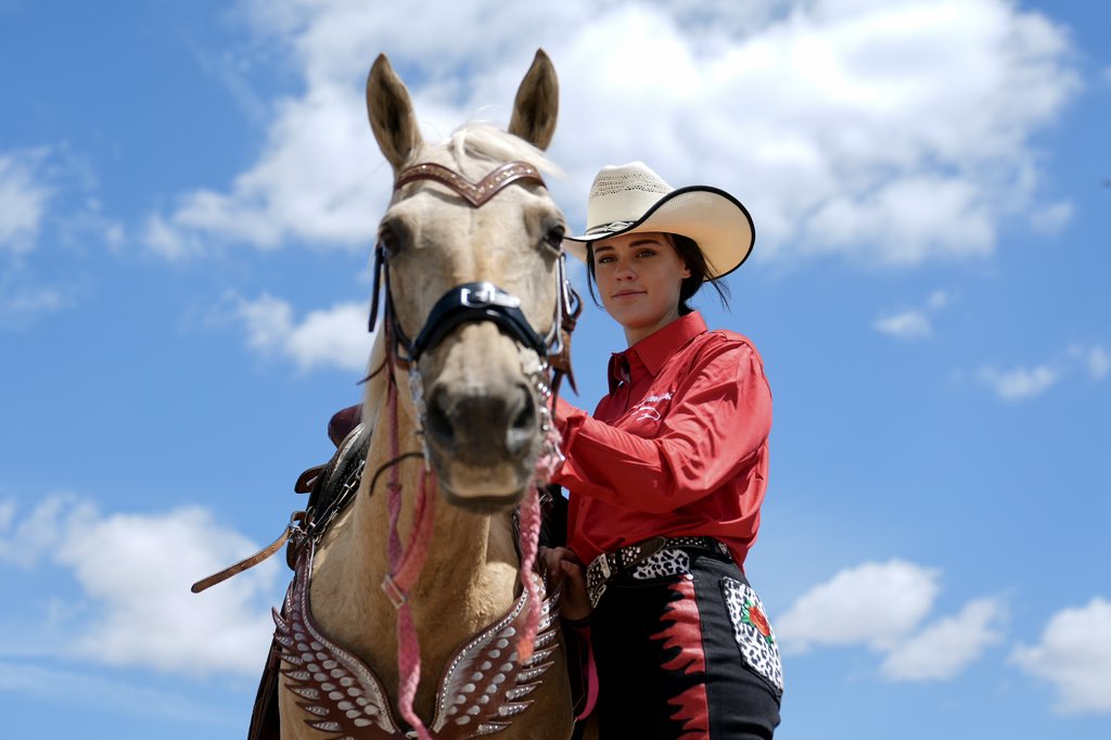 jjgiddens's tweet image. Barrel racer Eloisa Atkinson, 15, on her pony Peaches during a training session at 4 Strides Equestrian UK in Fulbeck, Lincolnshire. Eloisa from West Yorkshire is due to compete at the National Barrel Horse Association Youth and Teen World Championships in Georgia, USA