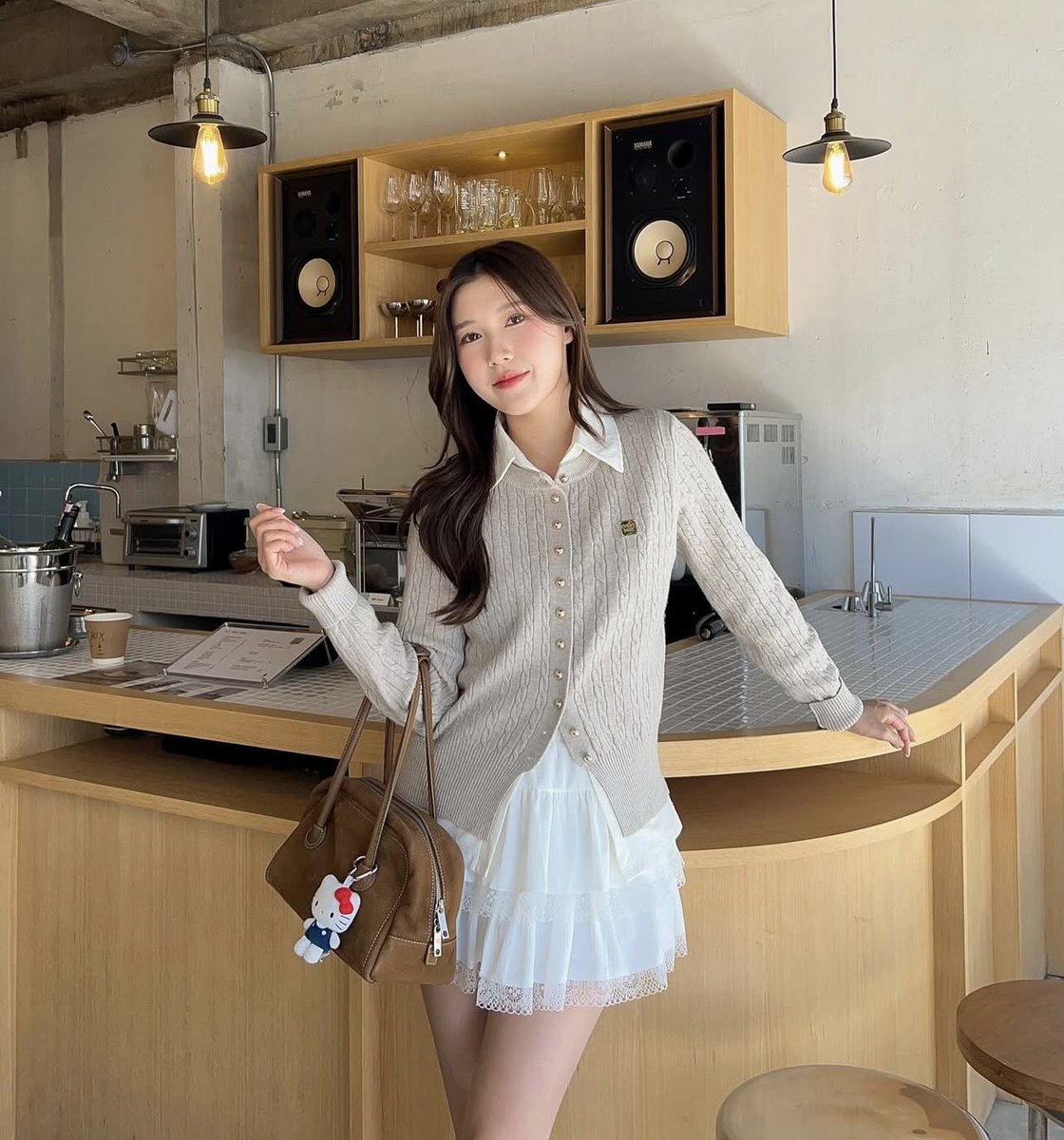 wafflewaffee's tweet photo. New in pack ✨ ใส่ไม่ทันค่า
Everymayshop mabel cardigan สี soft gray (shop price 450)

🩵 400 ส่งฟรี

#everymayshop #everymay #mitr #vghbkk #mergeofficial #sleepymurphy #ส่งต่อเสื้อผ้ามือสอง #stylistshop #bemingbkk #เสื้อผ้ามือสอง #โล๊ะตู้เสื้อผ้า #uxryclub #ส่งต่อเสื้อผ้า https://t.co/bpv8QhD0MB