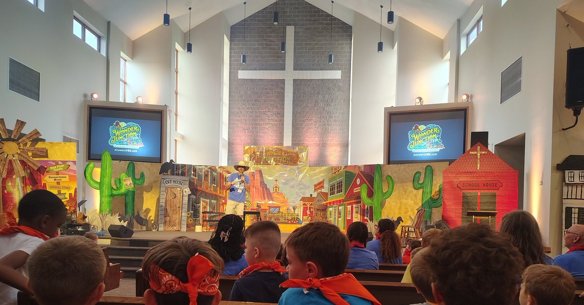 Chadash22's tweet image. Mark 10:13-16
"And they were bringing children to Him so that He might touch them; but the disciples rebuked them. But when Jesus saw this, He was indignant and said to them, “Permit the children to come to Me; do not hinder them; for the kingdom of God belongs to such as these.…
