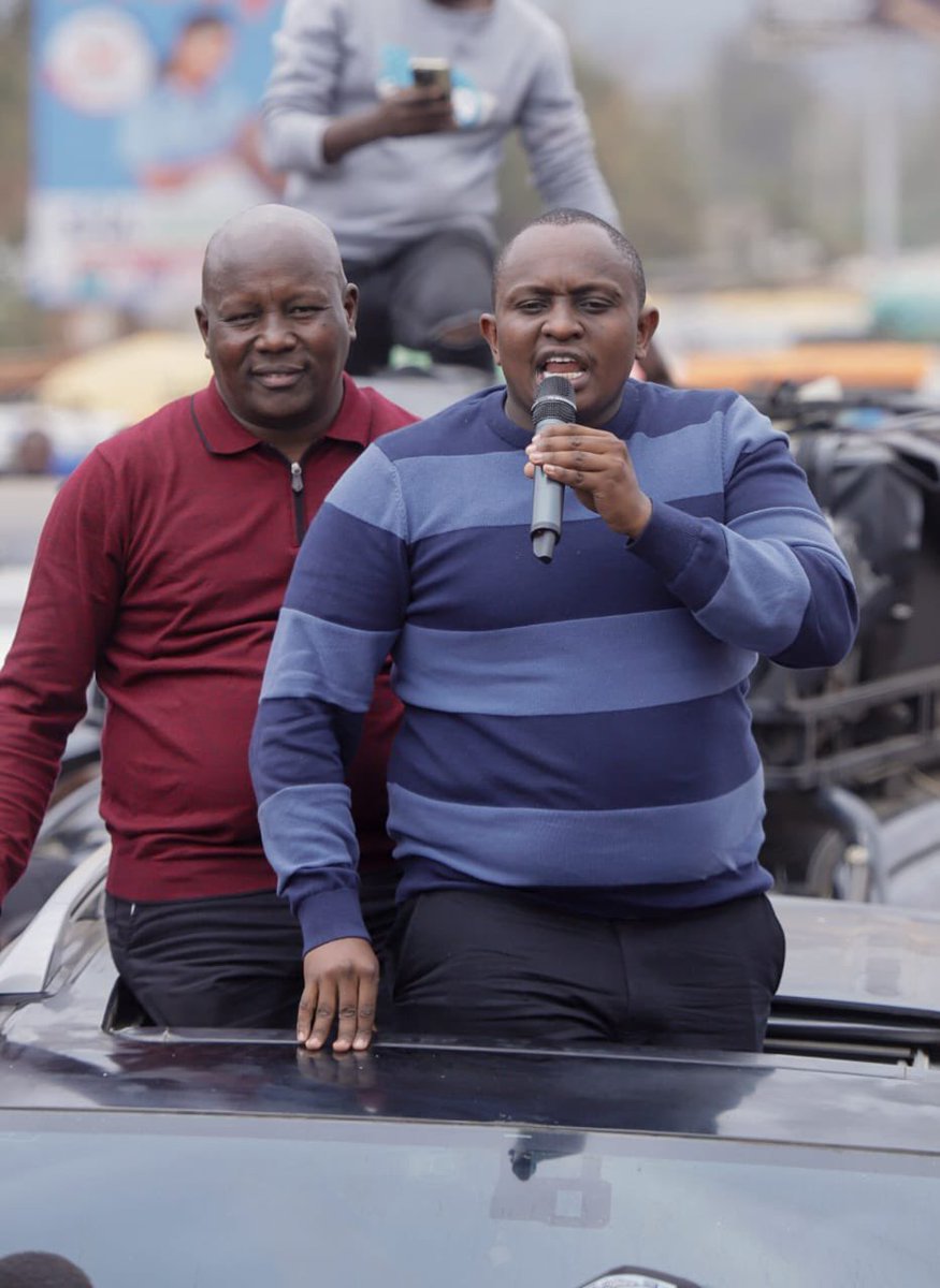 Thank you, great people of Kimana, Kajiado South, Kajiado County, for warmly welcoming our team  led by Nyandarua Senator John Methu, Kajiado Senator Ole Seki and Kajiado North Mp Onesmus Ngogoyo during the Meet the People tour.

While away, I have received your greetings and I