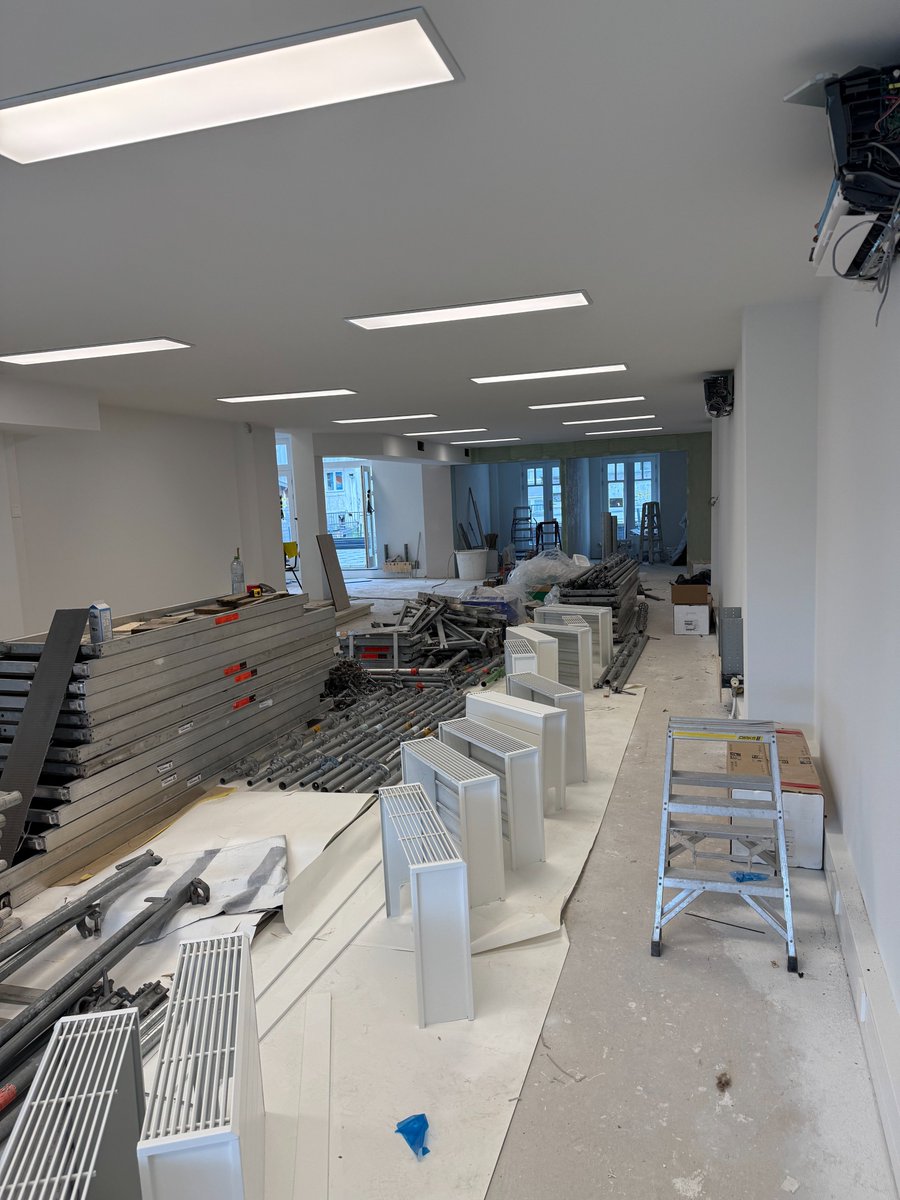 CoenHees's tweet image. Our new @InstantHQ office in Amsterdam is under construction. With twice the space, we can ship twice as fast. Moving in a couple of weeks! 

Including: Roof terrace (+ Sauna)

Can&apos;t wait to move with @doeketomas @samvanhees_ _ and the whole @InstantHQ team. 🚀