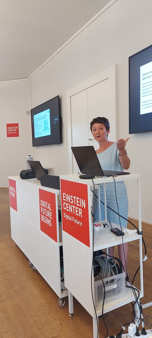 BeigelFernanda's tweet image. 🔉🔉
We had fruitful and productive discussions in the Workshop for Inclusive Open Science held at the Einstein Center for Digital Future
@BerlinUAlliance @EinsteinCENT3R @FU_Berlin @TUBerlin @ChariteBerlin @HumboldtUni @FcpysUNCuyo