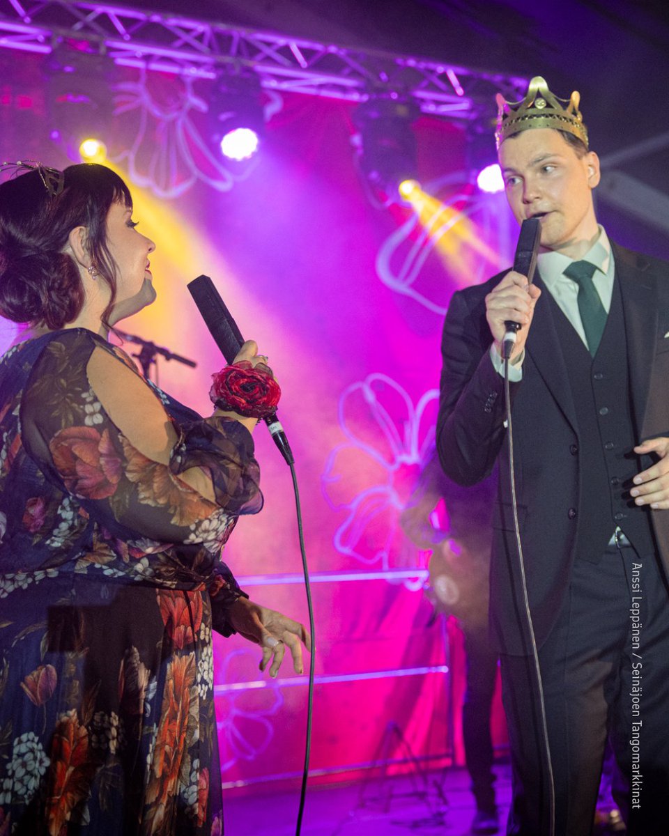 thisisFINLAND's tweet image. Did you know the world’s oldest tango festival is held in Finland? 💃 Every July, Seinäjoki hosts Tangomarkkinat — people dance, enjoy live music, and watch the Tango King &amp;amp; Queen crowned in the singing contest 👑 This year, 55,000 attended live, 2M watched on TV! #Tango #Finland