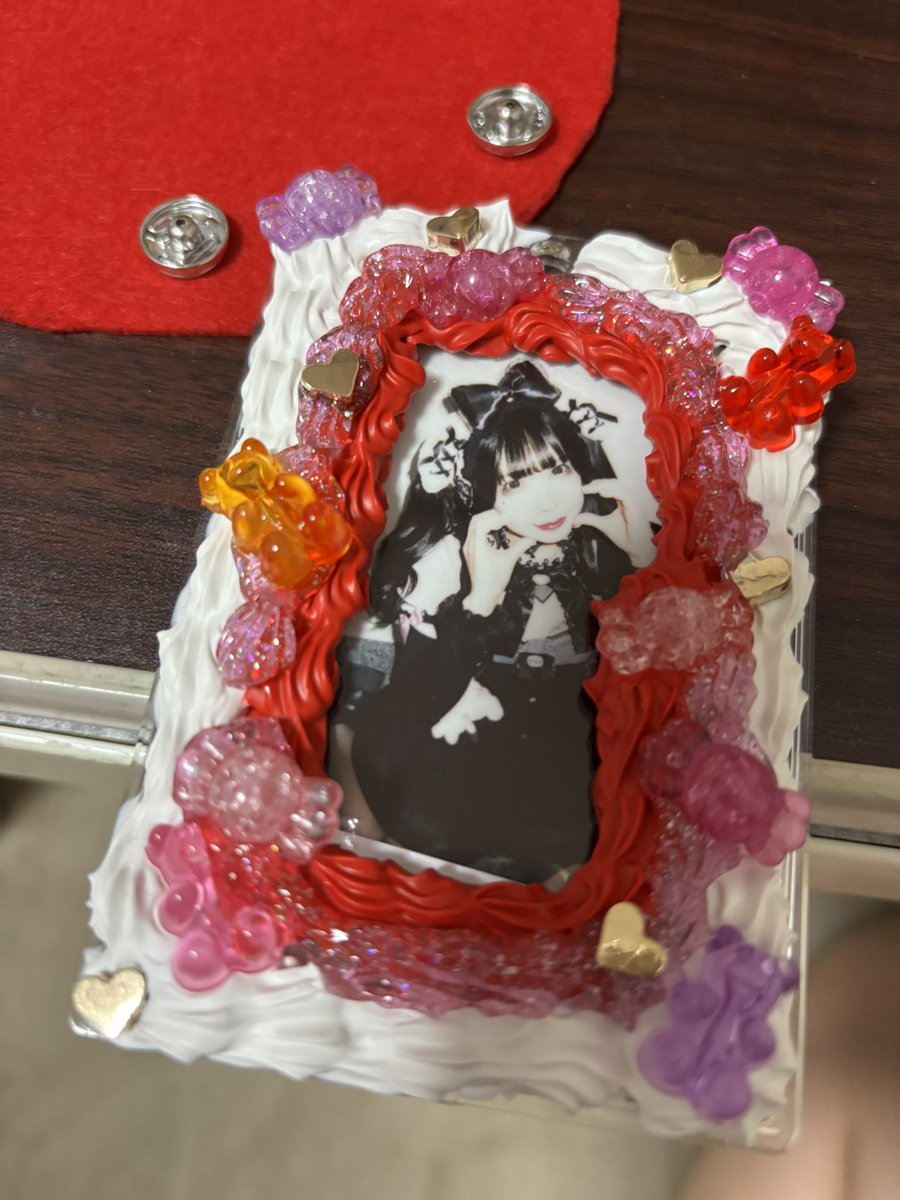 完全乾いたからより似合う推しに変えてみたんだけどクリアのやつめちゃ縮むな！？！？