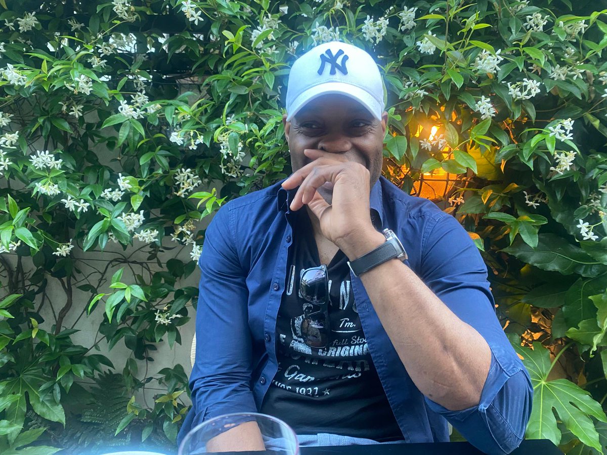 oluadedej's tweet image. People connect with authenticity.
Share your startup journey, the highs, the lows, and the lessons learned. Vulnerability builds trust and attracts the right audience.
So I'll share my "startup" high 👇
I had my sales call for SoSavvy last Friday