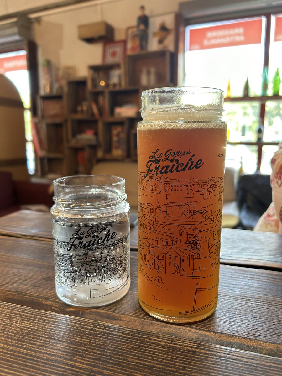 Last couple of drinks in <a href="/LaGorgeFraiche/">La Gorge Fraîche</a> for me and <a href="/Buntybuntyness/">Dame Josephina</a> before our flight home … thank you Beziers/Narbonne and Carcassonne it’s been wonderful.