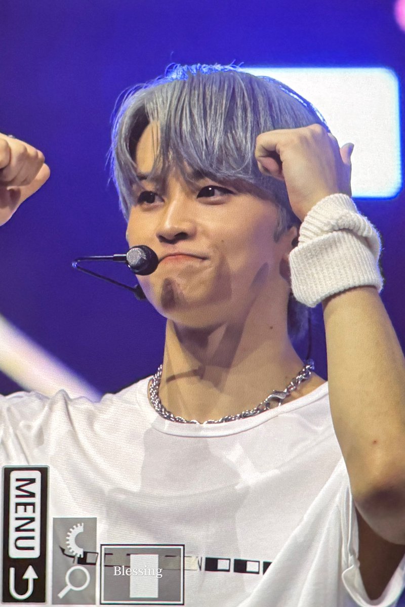 blessmark82's tweet image. 250715 반짝투어
#마크 #MARKLEE #MARK #NCT #NCTDREAM