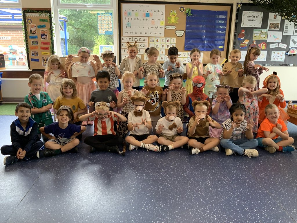 Reception class are feeling WILD today! Raising money for <a href="/wwf_uk/">WWF UK</a> 🐍🐒🦍🐘🐆🦖