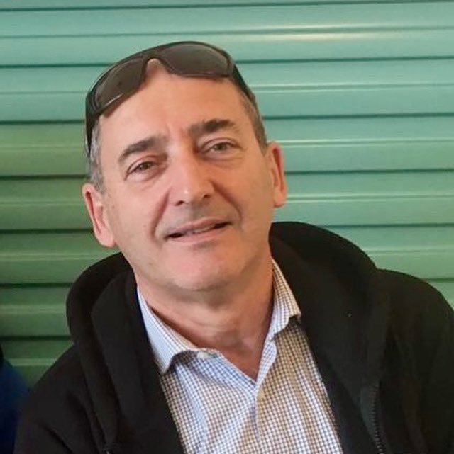 Gaur goizean Ricardo Goiogana zendu da. Urte askoan Udaleko langilea izandakoa, Udala osatzen dugun guztiok gure samina eta gertutasuna adierazi nahi diegu bere senitarteko eta hurbileko guztiei. Eskerrikasko Ricardo, Hondarribia eta hondarribiarren alde egindako lan guztiagatik!