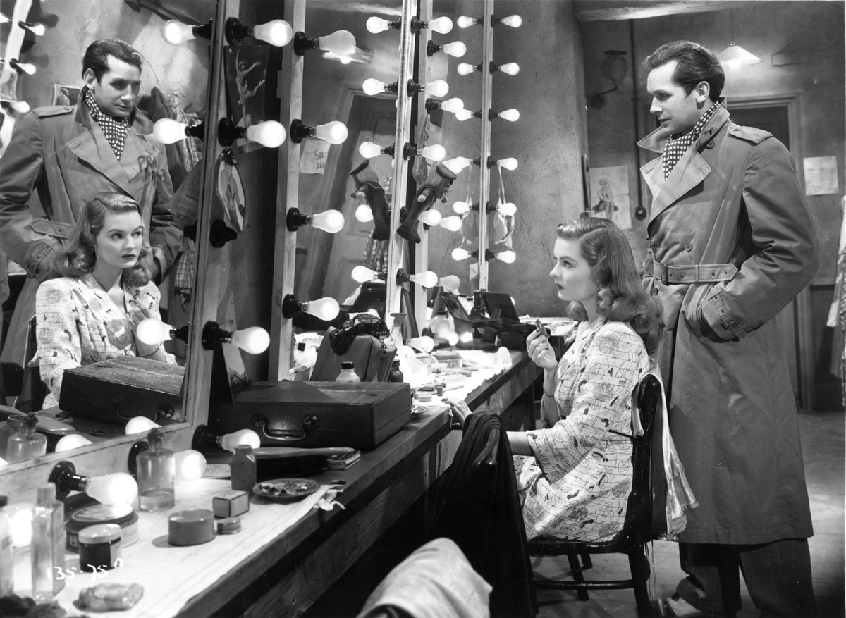 selfstyledsiren's tweet image. Thrilled to say that I have two essays—one on Lawrence Huntington, the other on the great Alberto Cavalcanti—in GREAT EXPECTATIONS: BRITISH POSTWAR CINEMA, 1945-1960; published to coincide with the retrospective at the 2025 Locarno Film Festival.