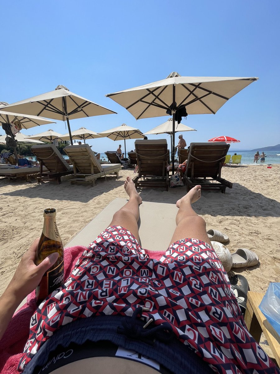 realgisbk's tweet image. GM 🍻☀️