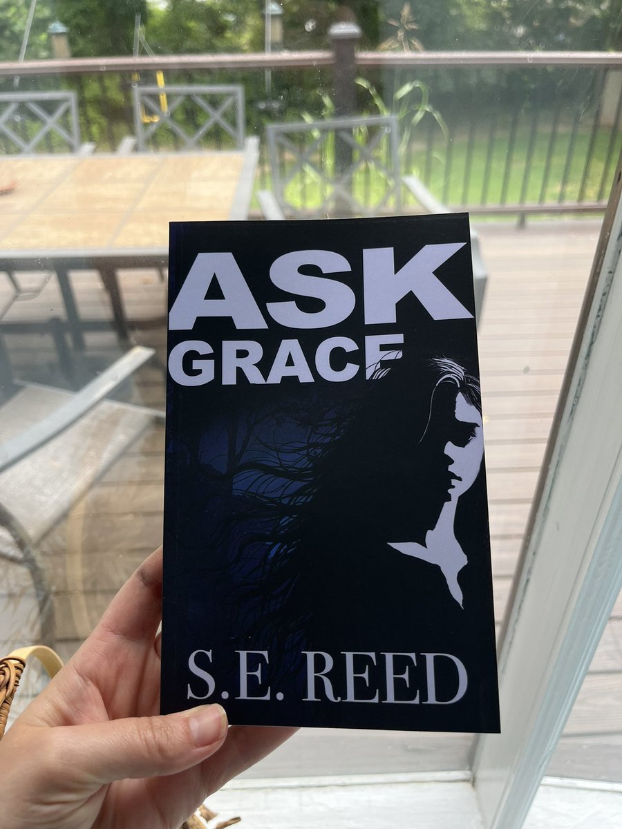 dianebillas's tweet image. Happy book birthday to @writingwithreed and her YA thriller Ask Grace! I cannot wait to read this book!!!!