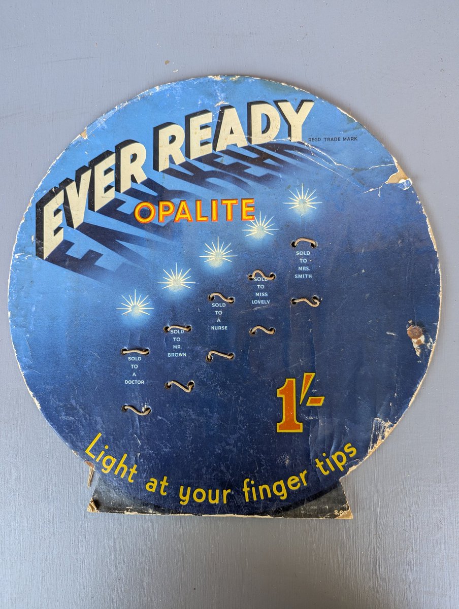ChtSutAntiques's tweet image. A rare one indeed...
Circa 1950s shop display showcard for Ever Ready Opalite lamps...
As bought by Mr Brown and Miss Lovely....
