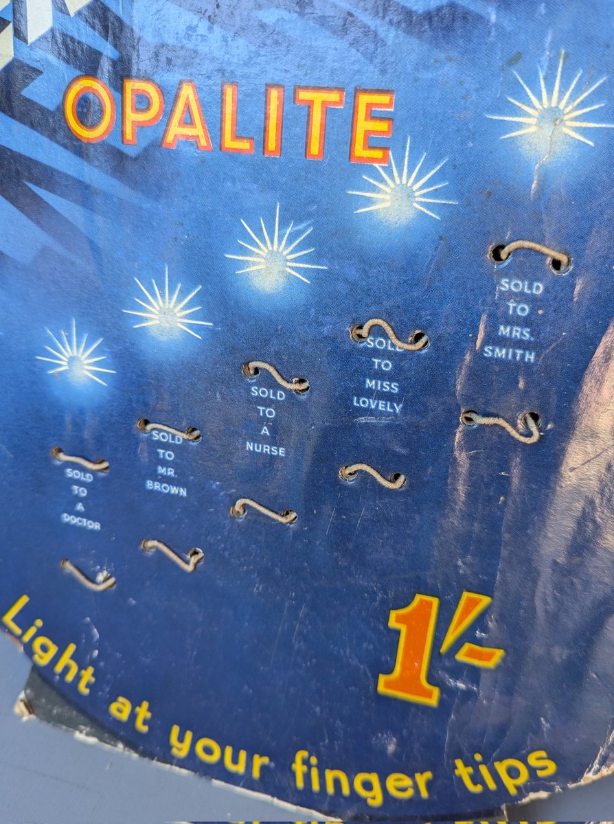 ChtSutAntiques's tweet image. A rare one indeed...
Circa 1950s shop display showcard for Ever Ready Opalite lamps...
As bought by Mr Brown and Miss Lovely....