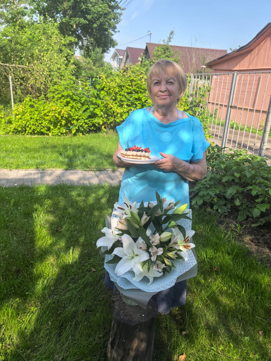 Отметили 89 лет свекрови)