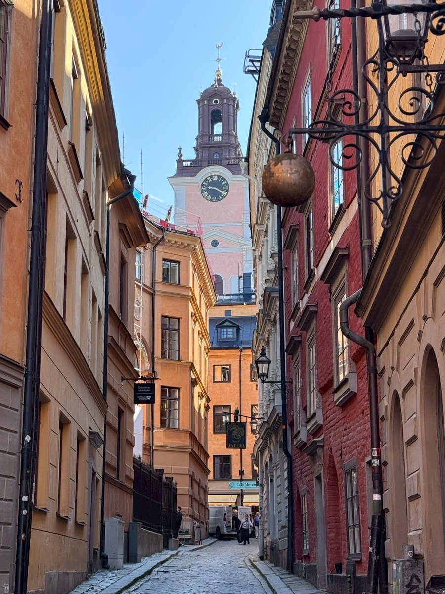 uehasu04's tweet image. 一週間のスウェーデン旅行から帰国なり。街ゆく景色ぜんぶが絵になるからずっと散歩してました！