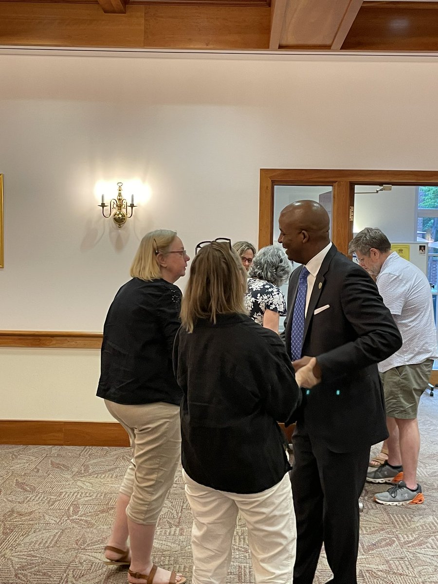 RepPhilRobinson's tweet image. After a short break, we’re back — and Brecksville showed up big last night! Grateful for the strong community engagement and Mayor Kingston. Next stop Seven Hills on July 21st.
