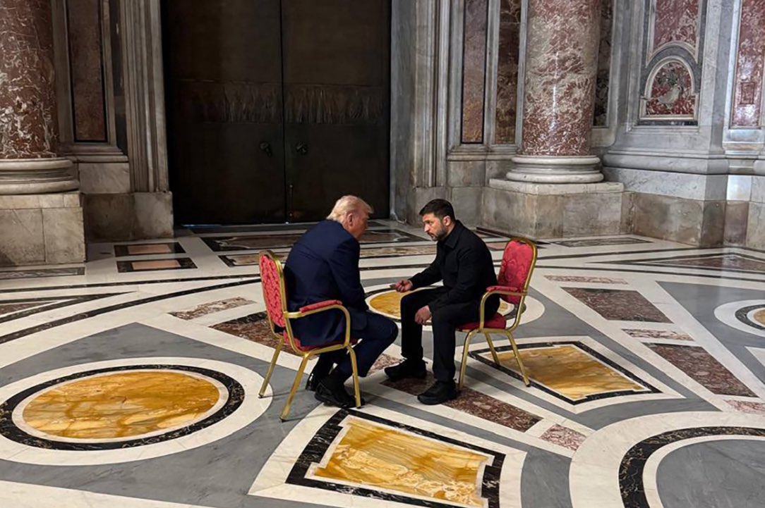 MrOrcinator's tweet image. 🇺🇦/🇷🇺 UKRAINE WAR NEWS:
15 July 2025
Donald #Trump asked #Zelenskyy about the possibility of bombing #Moscow, and is considering sending #Ukraine Tomahawk missiles.
#UkraineRussiaWar️️
#News