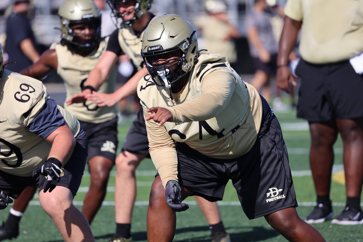 The battles begin in the trenches
#Davidson #Warriors