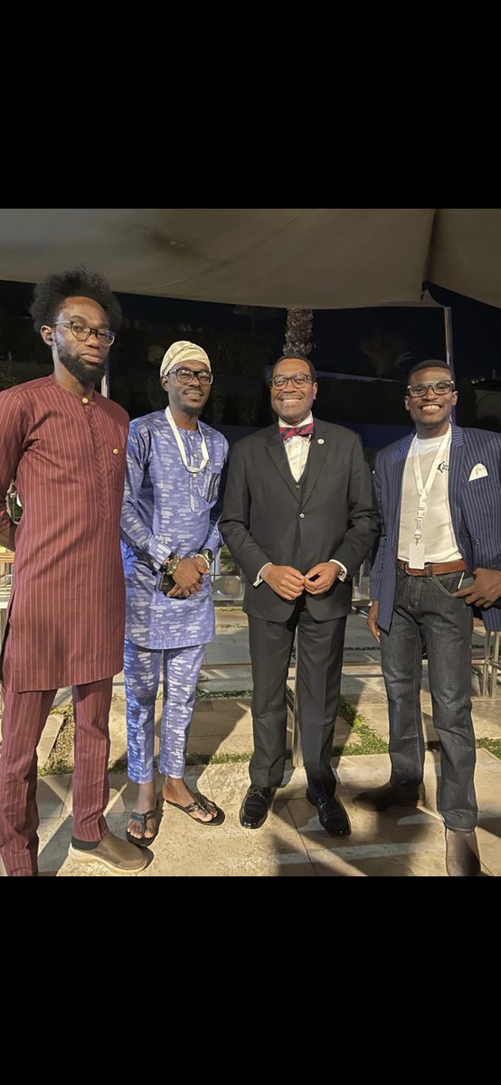 Samsonprolific's tweet image. Dear Young Agriprenuer,
Ideas are great, dream big, believe in yourself, but take it from your head to a document (pitch or business plan). Look within, you always have something to start, and your start point may not look like the vision, but it is a start.
Farmer Samson:…