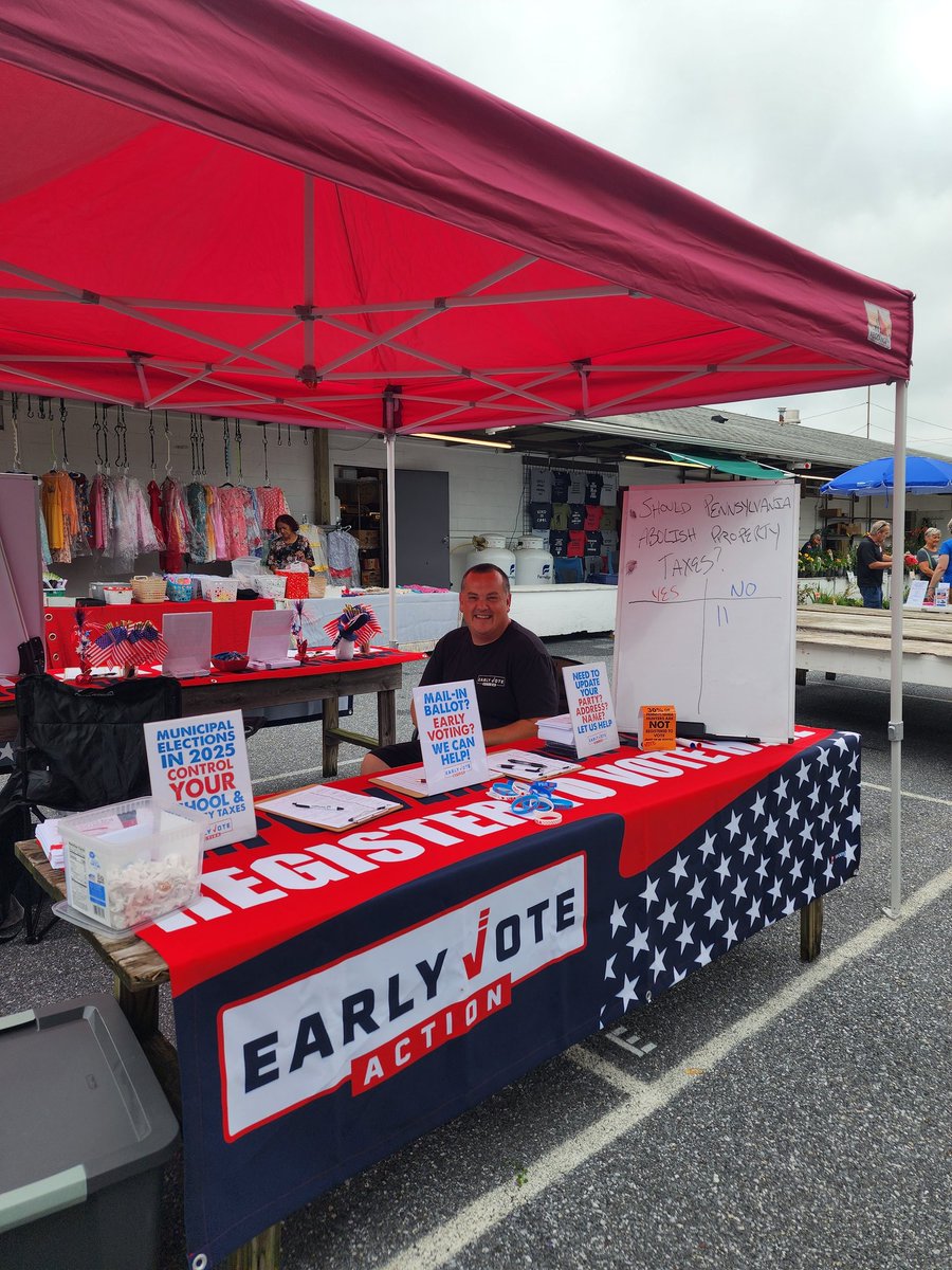 patriotbeth1776's tweet image. It's an absolutely perfect Lancaster County day to head to Roots!! Its not raining nor hot/humid!! Stop by @EarlyVoteAction stand to check your registration & vote in our straw polls! Have a fantastic day folks! @Eduke15 @ScottPresler @ryansexton84