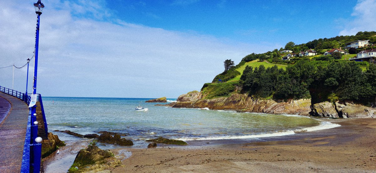 NonDiaCritical's tweet image. Vesnicka a byvale panstvi Combe Martin🇬🇧 se svou zatokou na samem okraji Exmooru. Misto, kam dostane 40t kamion jen opravdovy frajer. A prave proto jsem tady dnes jen na dodavce😅👌! Prijemny den vsem!
🚚📦🏡🌊⛵️