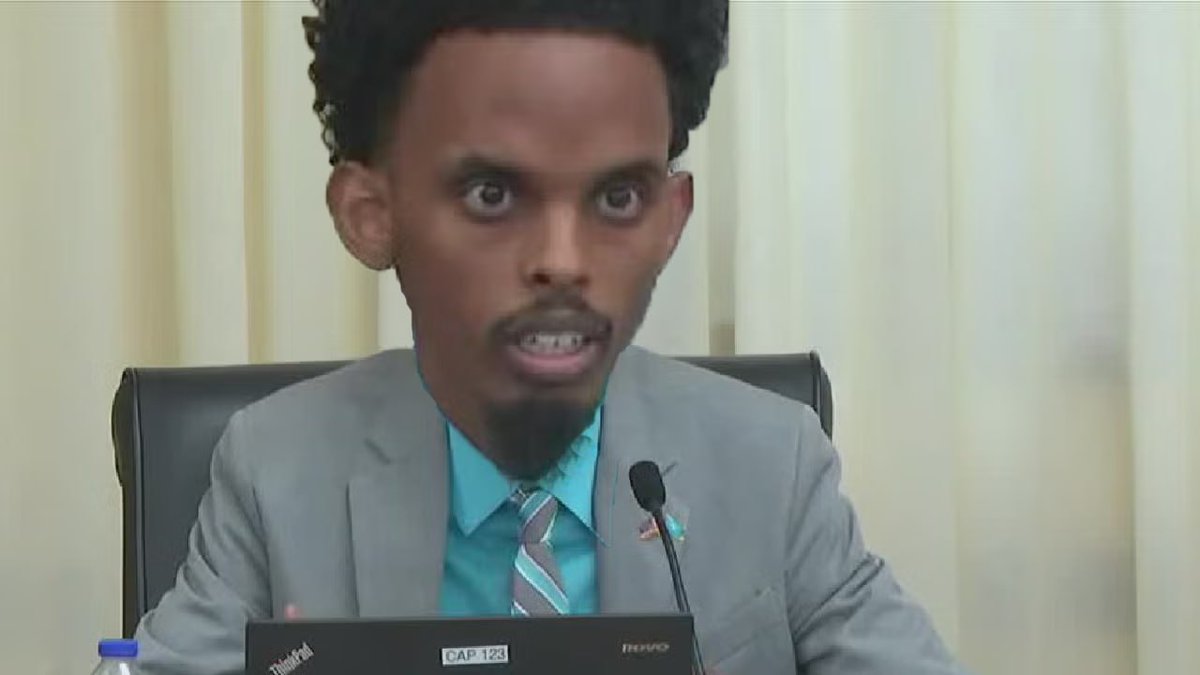 MurderTheMedia's tweet image. For every 50 follows we&apos;ll make his head bigger