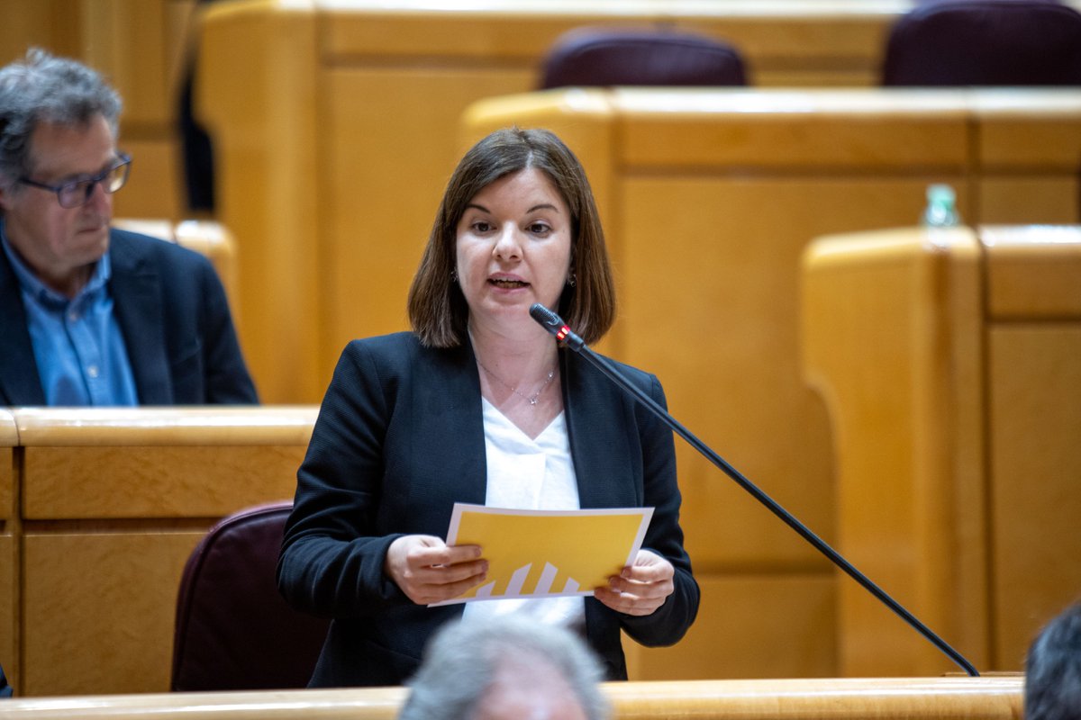 📰<a href="/Esquerra_ERC/">Esquerra Republicana</a> demana al Govern de l’Estat saber en quina situació es troba la línia MAT⚡️Laluenga-Isona

🗣️La senadora <a href="/sarabailac/">Sara Bailac Ardanuy</a> ha preguntat sobre la #MAT davant les contradiccions ❌entre una resposta parlamentària i la postura del Ministeri.

➕INFO locals.esquerra.cat/altpirineu/art…