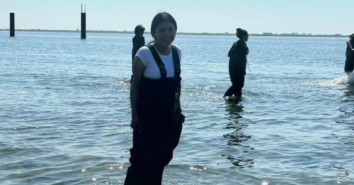 CIOBCitywide's tweet photo. International High School for Health Sciences students are exploring science in action while enjoying the outdoors at Shirley Chisholm State Park. Hands-on learning with a summer twist! 🌿🔬☀️ #IHSHS #OutdoorLearning #ScienceInAction #StudentExploration #CIOBCitywide @NYCSchools https://t.co/8KGza7ICYU
