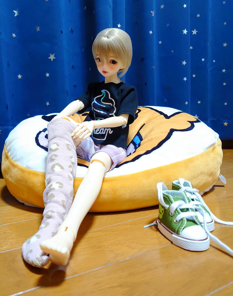 ささお迎え当時に作った靴下🧦
もう全く履かせてないからルーズにしてむぎにワンチャン

と思ったけど当たり前に大きすぎた😂

またしまっておきます🙄

#AsleepEidolon