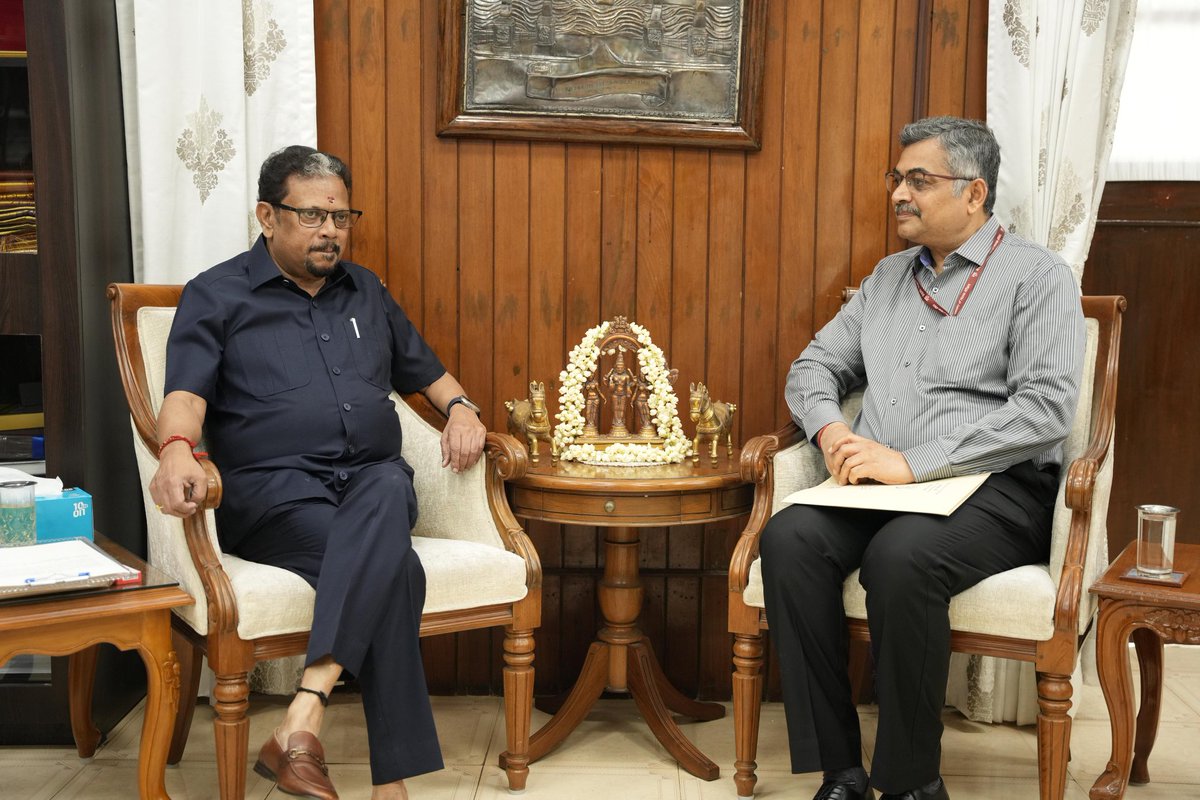 Lt. Gov. Puducherry (@lgov_puducherry) on Twitter photo Shri Nitesh Kumar Vyas, Addl. #Secretary(UT), #MHA called on at #RajNivas. Discussed about the stages of social & infrastructure development #projects in #Puducherry, under #CentrallySponsoredSchemes.
<a href="/rashtrapatibhvn/">President of India</a> <a href="/narendramodi/">Narendra Modi</a> <a href="/AmitShah/">Amit Shah</a> <a href="/PIB_India/">PIB India</a> <a href="/HMOIndia/">गृहमंत्री कार्यालय, HMO India</a> Shri Nitesh Kumar Vyas, Addl. #Secretary(UT), #MHA called on at #RajNivas. Discussed about the stages of social & infrastructure development #projects in #Puducherry, under #CentrallySponsoredSchemes.
<a href="/rashtrapatibhvn/">President of India</a> <a href="/narendramodi/">Narendra Modi</a> <a href="/AmitShah/">Amit Shah</a> <a href="/PIB_India/">PIB India</a> <a href="/HMOIndia/">गृहमंत्री कार्यालय, HMO India</a>