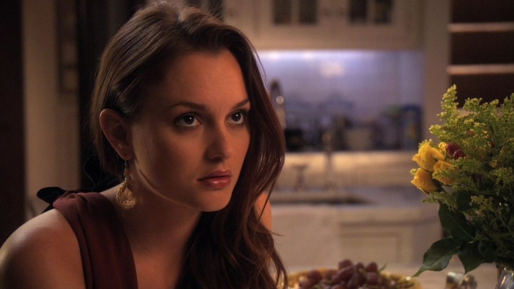Raeflora1's tweet photo. no-one's touching leighton meester as blair waldorf I fear https://t.co/tuFgJ4HWnN